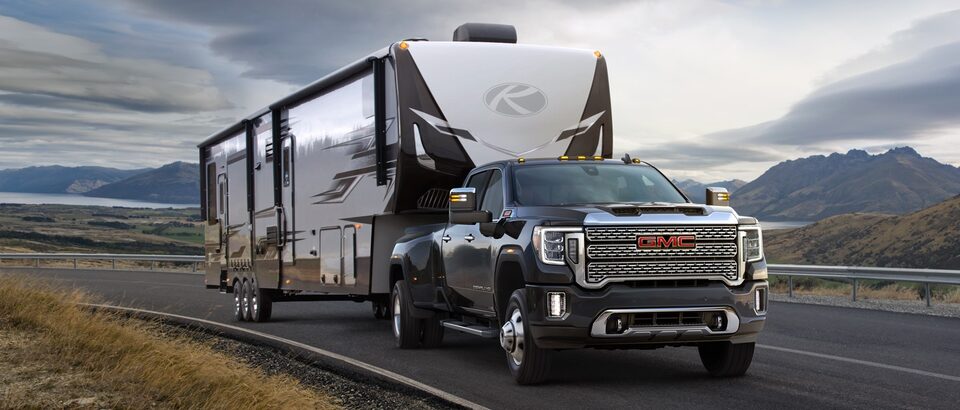 View GM Fleet Chevrolet and GMC Trailering Guides for hitch, weight ratings, technology information and more