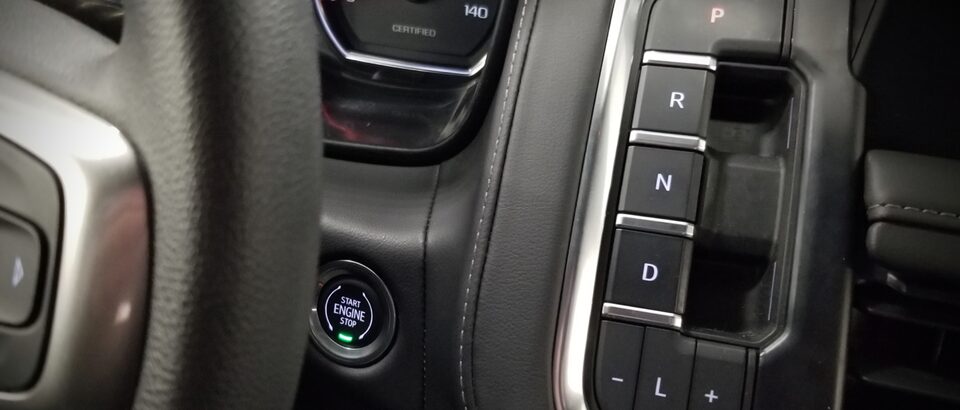2022 Chevrolet Tahoe PPV Push-Button Electronic shift